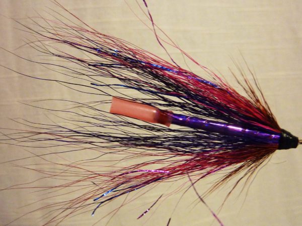 Nr 18 Lila Rosa Kort orangevart Bucktail